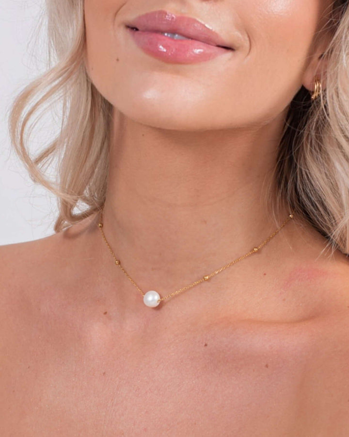 Sophia choker